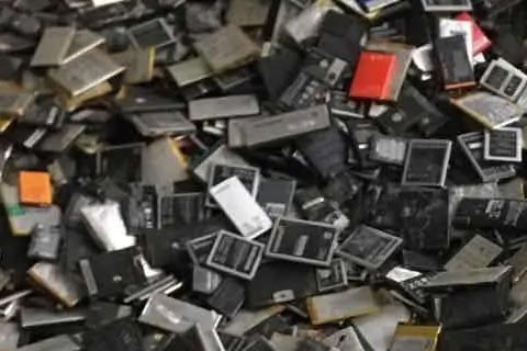 益阳回收钴酸锂电池电话|废旧铅酸电池回收厂